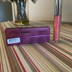 Lip Gloss by Farmasi Make-Up 🐝